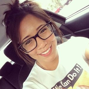 Meet your Posher, Lola