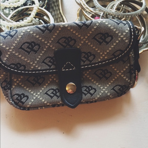 Dooney & Bourke Handbags - Dooney & Bourke wristlet