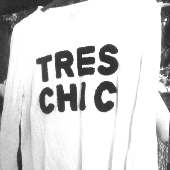 Tres Chic French Text Sweater