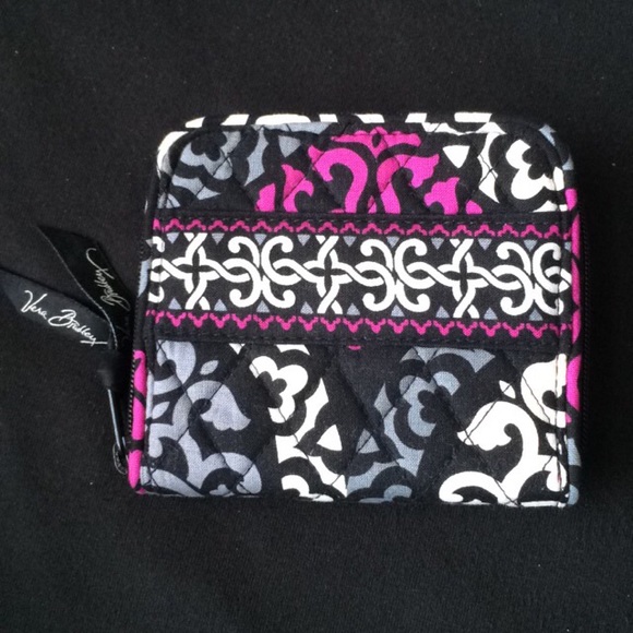 Authentic Vera Bradley Small Zip Around Wallet