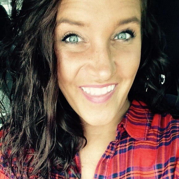 Meet your Posher, Paige - Picture 1 of 1