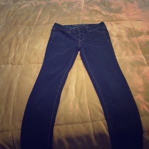 Skinny American Eagle denim like new!!!