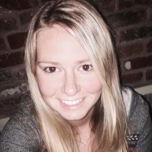 Meet your Posher, Chloe