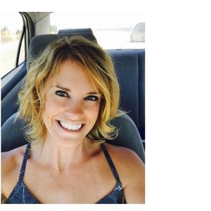 Meet your Posher, Whitney