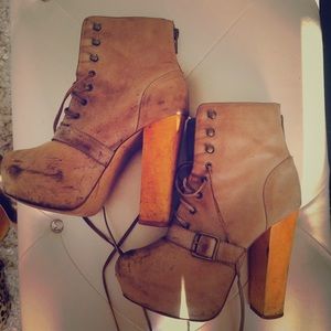 Platform tan booties!