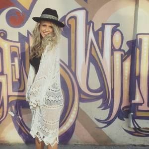 Meet your Posher, Amanda