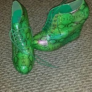 green wedge shoes