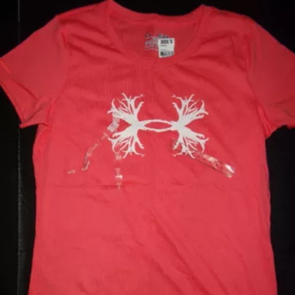 Nwt womens underarmour antler t shirt M