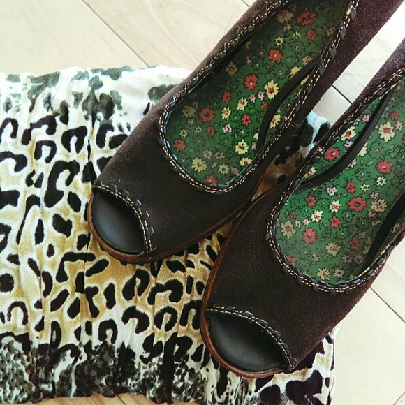 Peep Toe Wedges