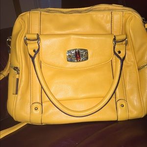 Yellow purse. Excellent condition.