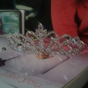 Prom queen tiara