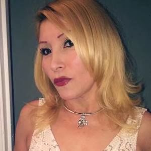 Meet your Posher, Josefina