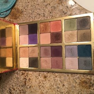 TARTE limited edition eye shadow palette