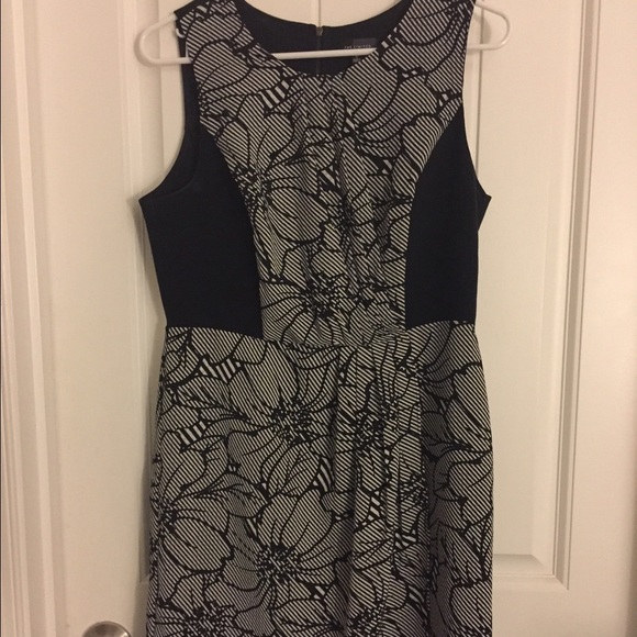 Size 8 , pencil like dress. - Picture 1 of 2