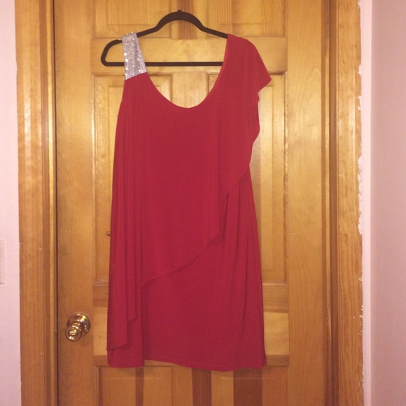 Dresses & Skirts - Gorgeous Red Dress