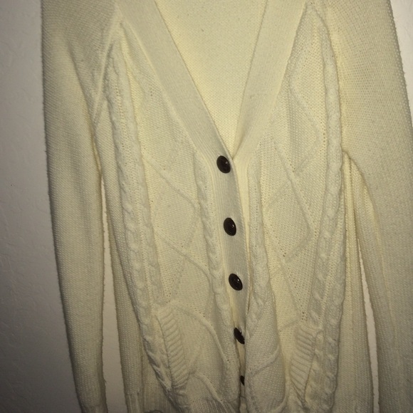 Oversized Cable knit cream cardigan