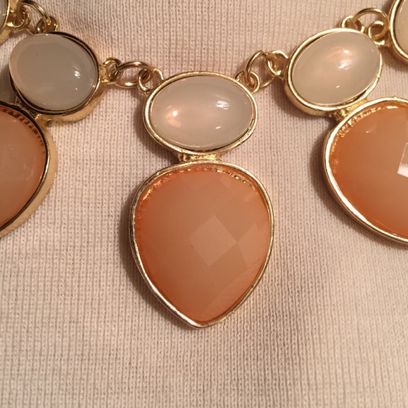Francesca's Collections Statement Necklace - Picture 4 of 4
