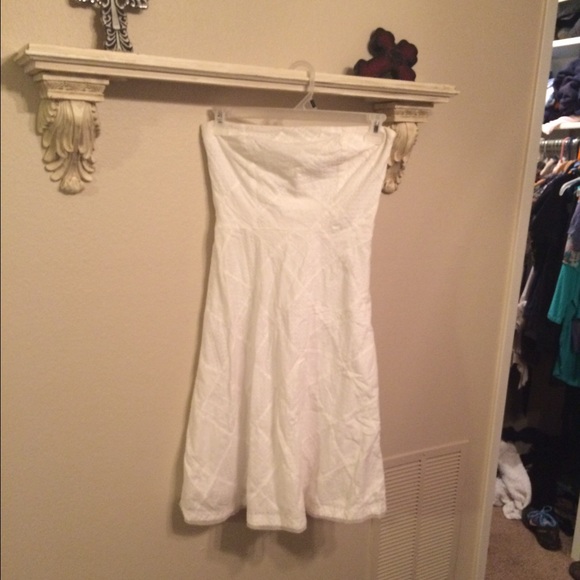 American Eagle Size 6 Strapless dress