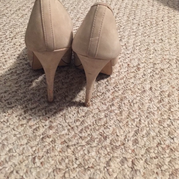 Too small - Picture 2 of 2