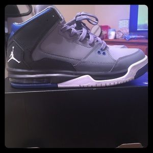 Jordan flight origin GS size 7Y