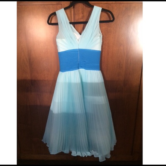 Homecoming/Prom Dress - Picture 2 of 3