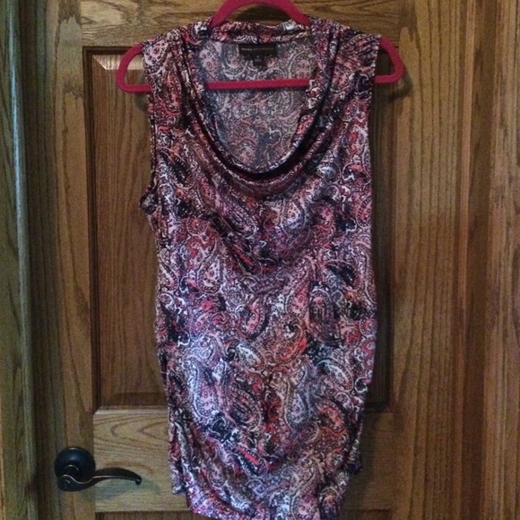Gorgeous sleeveless cowl neck easy to wear top
