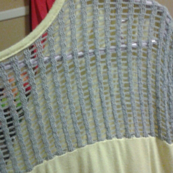 Yellow drape dress - Picture 3 of 3