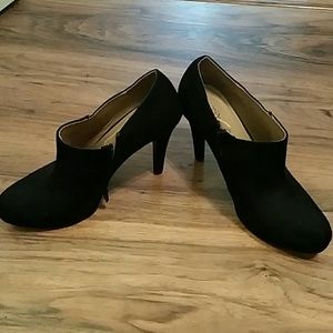 Sz 10 Merona booties EUC
