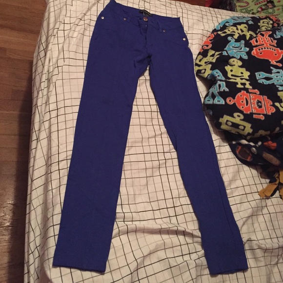 Blue jeggings