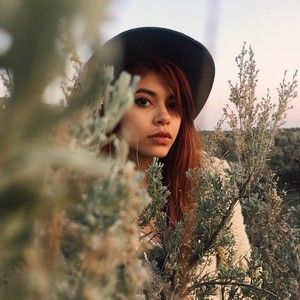 Meet your Posher, Elena