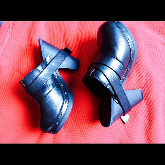 NUCKLE SHOES - Picture 4 of 4