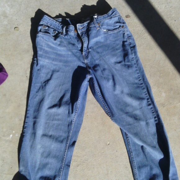 Levi Signature at the waist boot cut jeans!