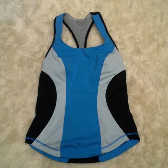 Lululemon workout top