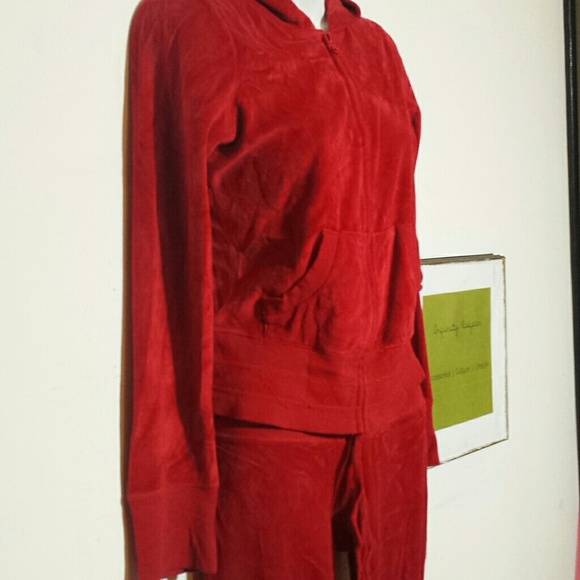 Red Valore  Sweat Suit