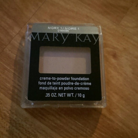 Mary Kay Other - Cream to powder foundation