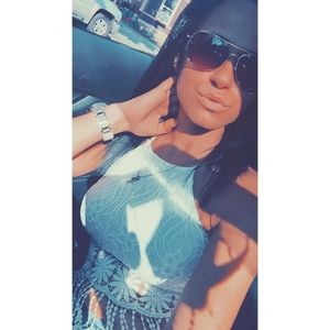 Meet your Posher, Vanessa