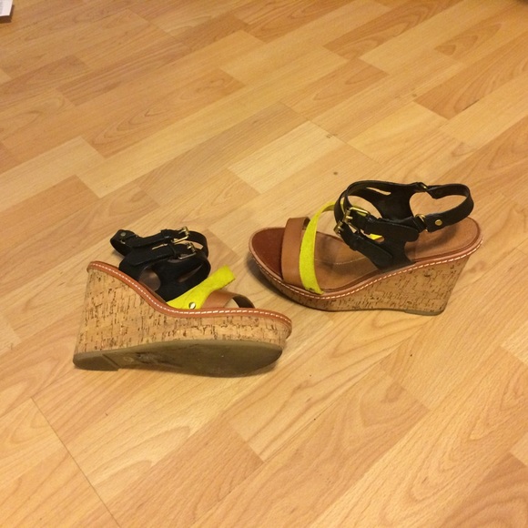 Sandals - Picture 3 of 3