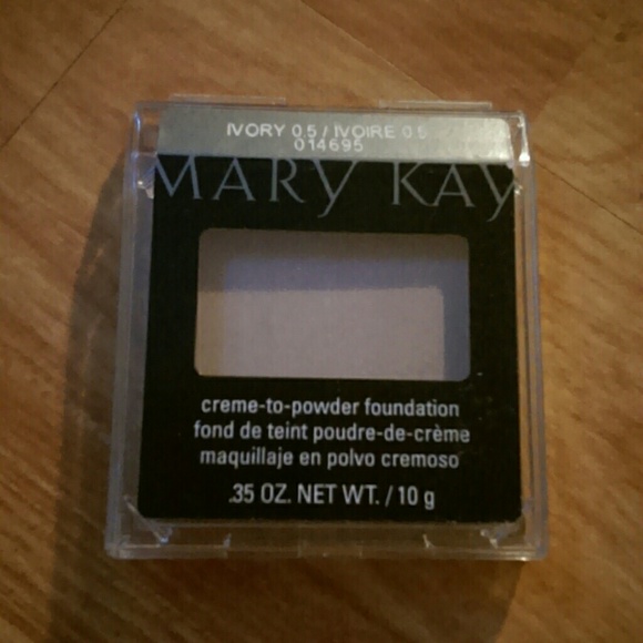 Mary Kay Other - Cream to powder foundation