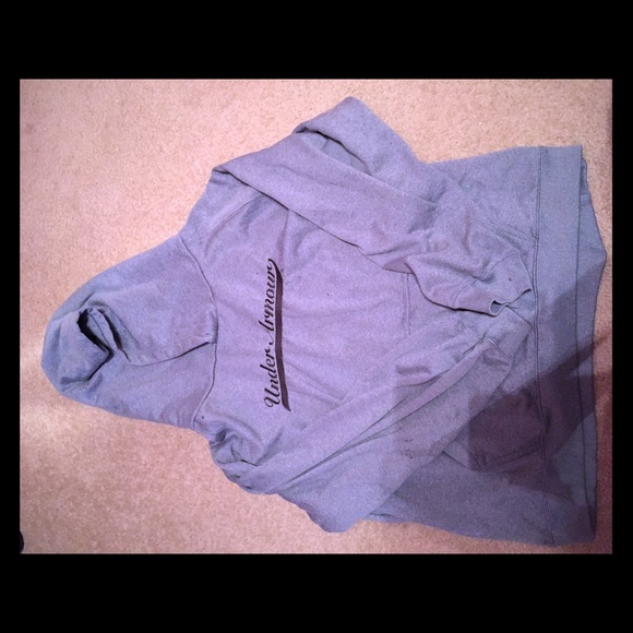 underarmor sweatshirt