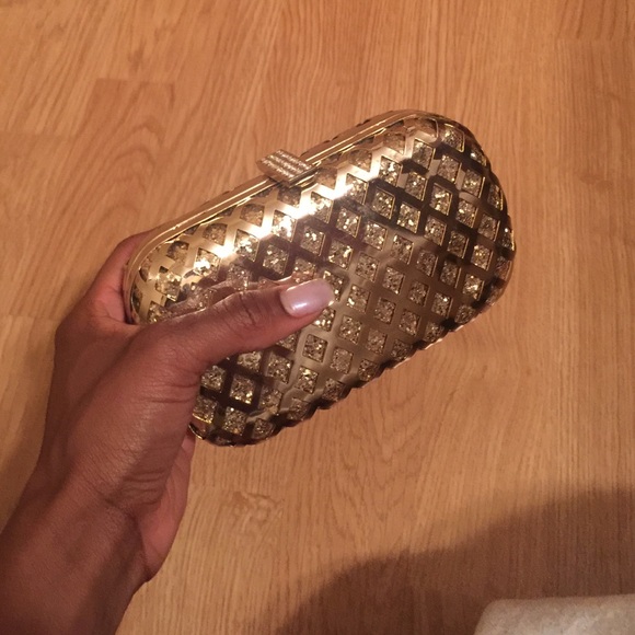 Clutch - Picture 2 of 3