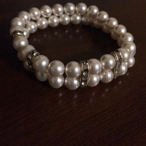 Pearl bracelet