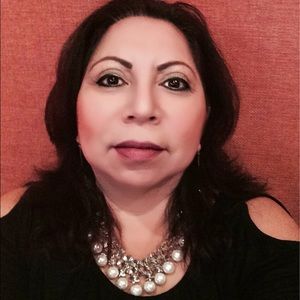 Meet your Posher, Rosa