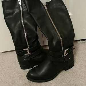 Black boots