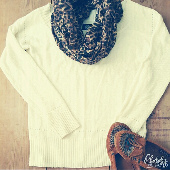 American Eagle Oversized Sweater