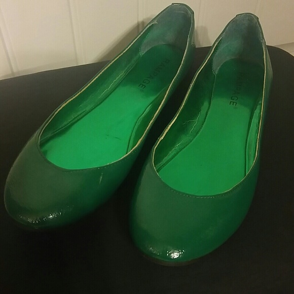 Rampage size 8.5 peacock green flats ??
