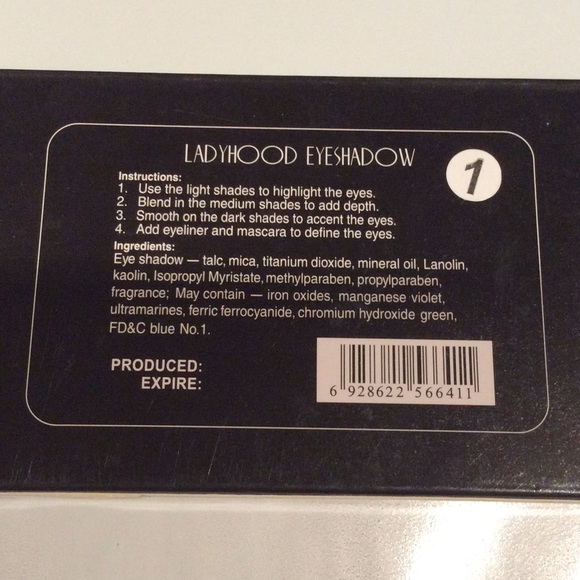 Eyeshadow Set - Multi Color - Picture 3 of 4