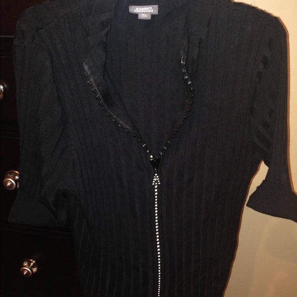 Top - Picture 1 of 4