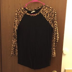 Cheetah quarter sleeve