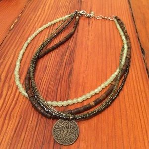 Green layered necklace