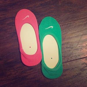 Two new pairs of Nike socks